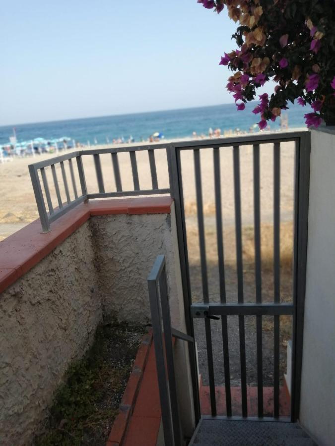 Apartamento Recanati Taormina Beach Giardini-Naxos Exterior foto